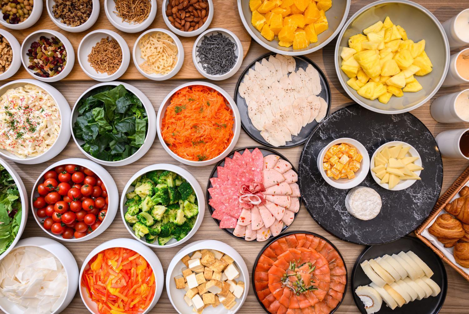 京都标志皇家花园酒店 外观 照片 Ingredients for poke